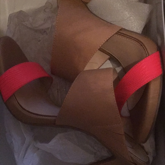 Jessica Simpson heels - Picture 3 of 3